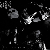 De Negro (pinto tus piernas)