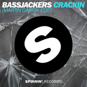 Bass Jackers: Crackin (Martin Garrix Edit)