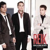 Con La Cara En Alto by Reik