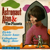 astronaut alan & the planets