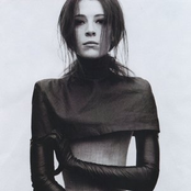 Melissa Auf der Maur photo provided by Last.fm