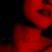 Na Distância De Uma Rasteira