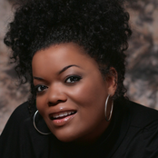 Yvette Nicole Brown