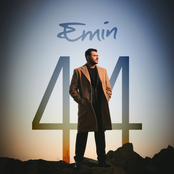 Emin: 44