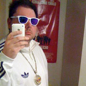 Giant Bomb Theme Song - Single