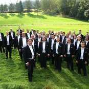 helsinki university chorus (yl) and matti hyökki (conductor)