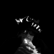 G.W.B + GROS BOMBER - Single