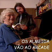 Os Almeida Vão ao Arcade