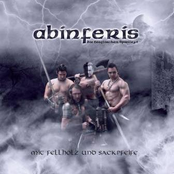 Mit Fellholz und Sackpfeife