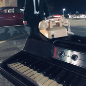 Blond Guru: Answer Your Phone