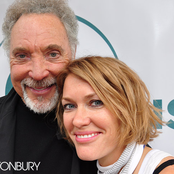 tom jones with cerys from catatonia