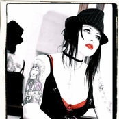 tairrie b.