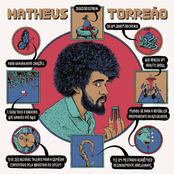 Disco de estreia de um jovem recifense que venceu um reality show, mudou-se para a República Independente da Bossa Nova, fez um mestrado acadêmico decididamente irrelevante, teve seu instável talento para a comédia contratado pela indústria do sitcom e usou todo o dinheiro que ganhou até aqui...