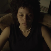 i like the way you kiss me