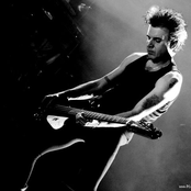 Simon Gallup