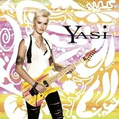 Yasi Hofer – Yasi