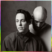 Moon Makes Me Happy - Single