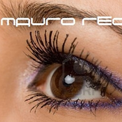 La ragazza dagli occhi color nocciola