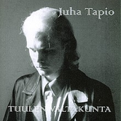 Hämärä Huone by Juha Tapio