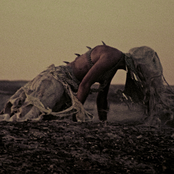 Cap.IV: La Bomba - Single