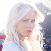 Ilse Delange