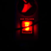 Land by Die Felsen