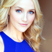 Betsy Wolfe