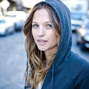 vanessa ray