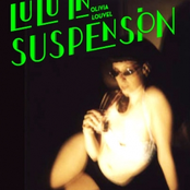 Lulu in suspension (OS.027)