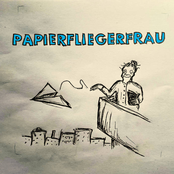 Papierfliegerfrau