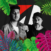 Benim İçin Üzülme