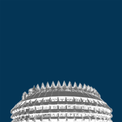 Esconde tus alas en la torre fantasma