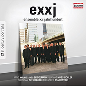 Exxj: Tribüne