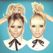 Dumblonde: Dumblonde