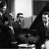 Steve Kuhn Trio