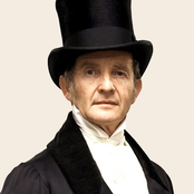 Anton Lesser