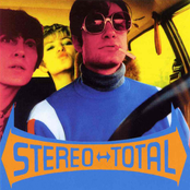 Moi Je Joue by Stereo Total