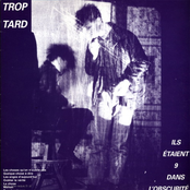 Ils Etaient 9 dans l'obscurite