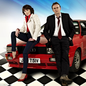 keeley hawes and philip glenister