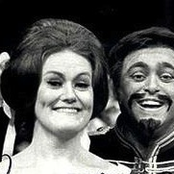 luciano pavarotti & joan sutherland