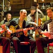 Dan Newton's Cafe Accordion Orchestra