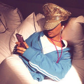 SHAKE IT UP - Single