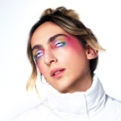 Júlio Victor - Topic