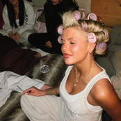 Skye Newman: Hairdresser