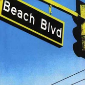 The Crowd: Beach Blvd.