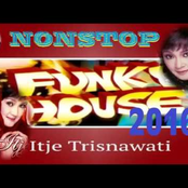 Funky House: Itje Trisnawati