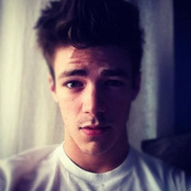 Grant Gustin