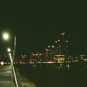 la luna no crea luz, la refleja