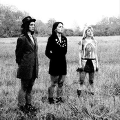 J'EMMERDE LA BiENSÉANCE / LE MoNDE EsT À MOi