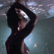 Babe Corner: Corner Babe